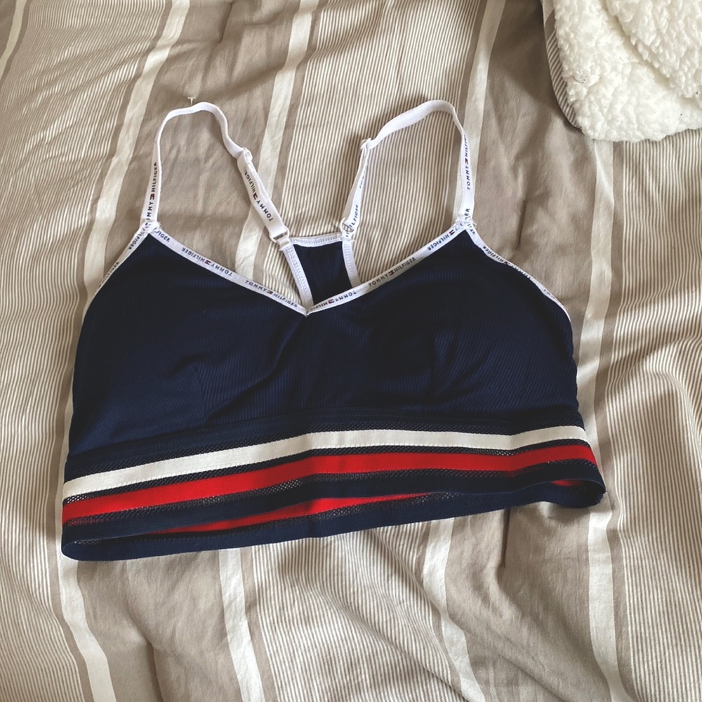 Tommy hilfigure sports bra